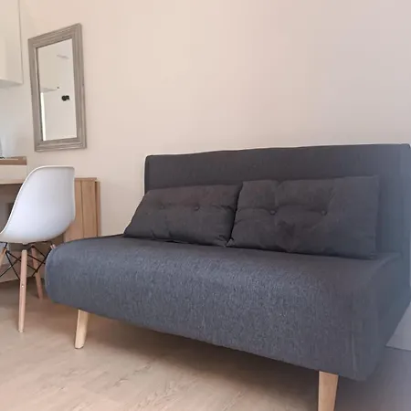 Apartamento Bright And Private With Yard